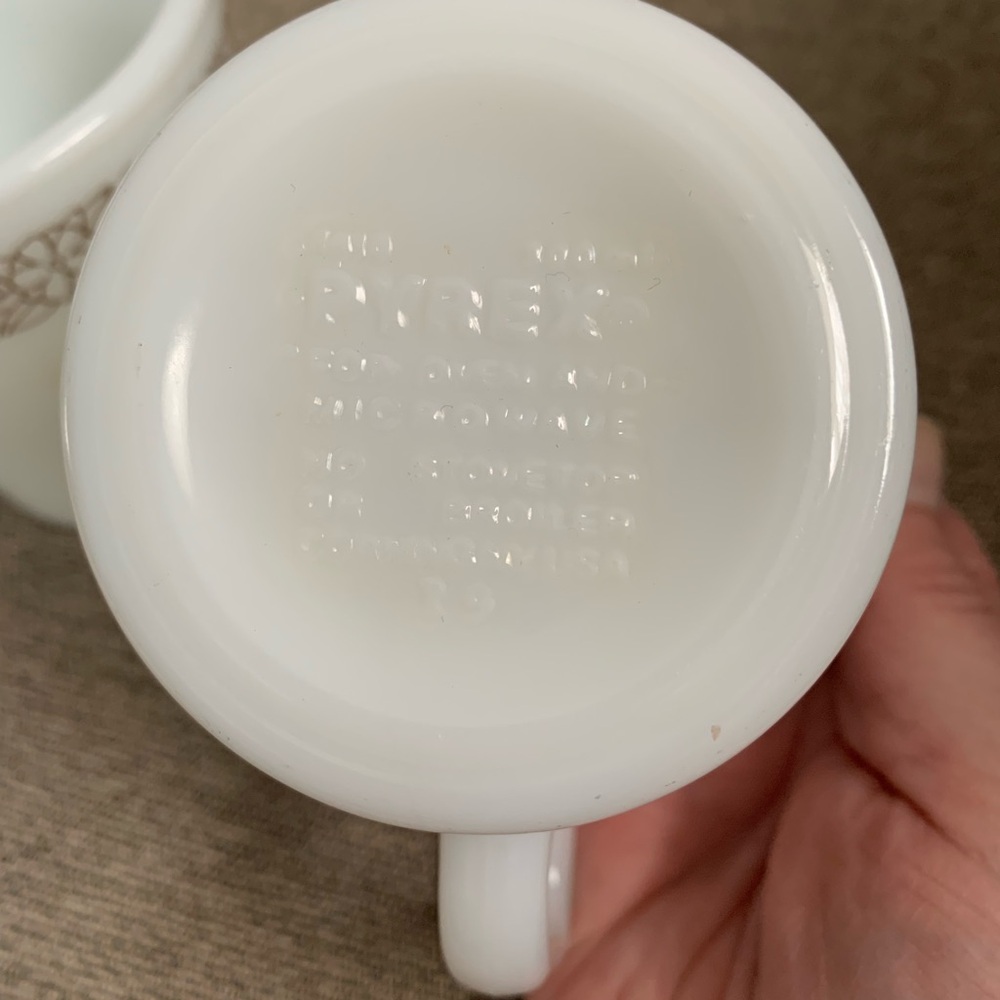 Vintage Pyrex Mugs - Picture 3 of 3